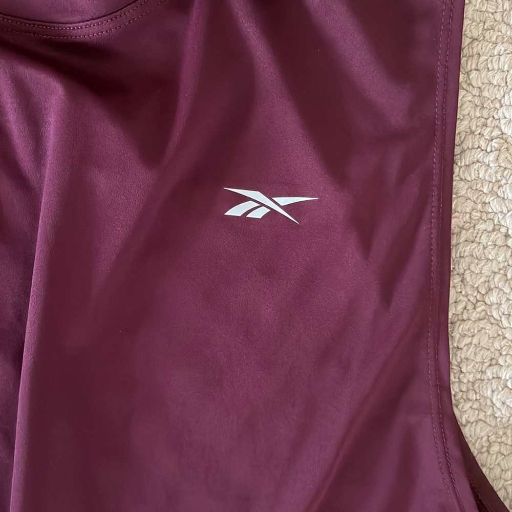 Reebok tank